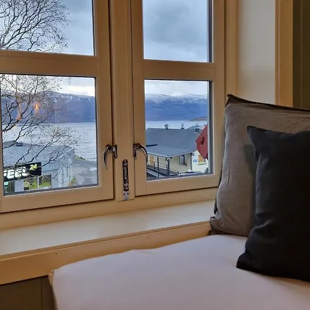 Rossgarden, Lyngen Дом отдыха Lyngseidet