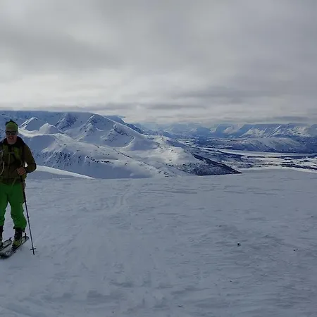 Rossgarden, Lyngen Дом отдыха Lyngseidet