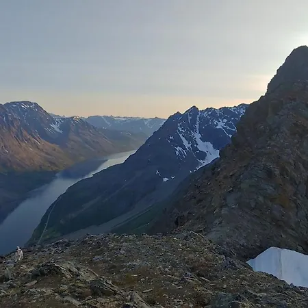 Дом отдыха Rossgarden, Lyngen Lyngseidet